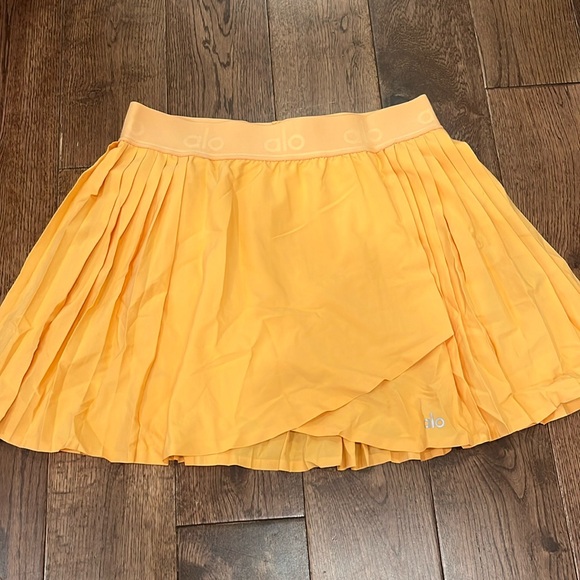 ALO Yoga Dresses & Skirts - Alo Aces Sport Skirt